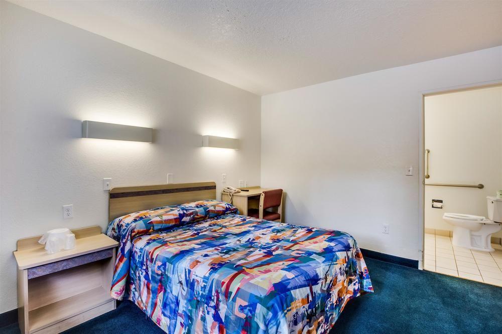 Park Inn By Radisson, Lakewood Exteriér fotografie